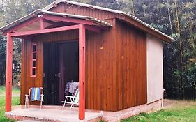 Cabana Cristal ll Campestre Em Sítio ll Wi-Fi 305Mpbs l Nômade Digital ll Táxi Fácil II Fogão Peq ll Quiosque Churrasqueira ll 6km da Estrada do Mar ll 8,1Km Prefeitura II 7,2Km UFRGS Litoral II 7km IF Osorio l 12km-Morro Borrusia e Praias Tramandai